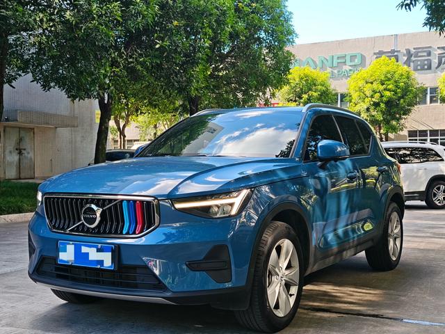 VOLVO XC40 2023 B3 Intelligent Vision Luxury