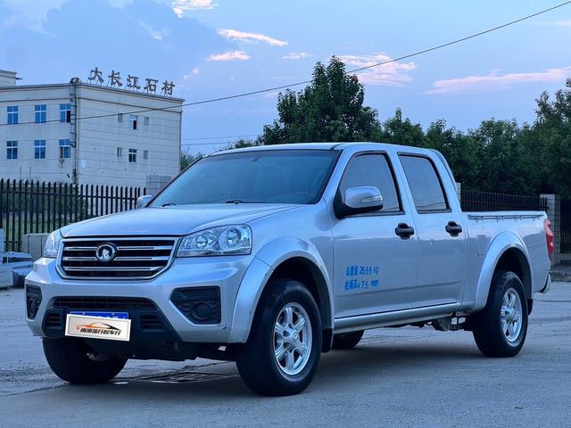 Fengjun 5 2017 2.0T European version diesel two-wheel drive aggressive large double-row GW4D20E