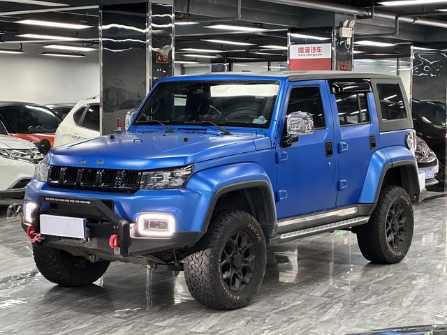 Beijing off-road BJ40 2021 2.0D automatic four-wheel drive blade hero version knight type