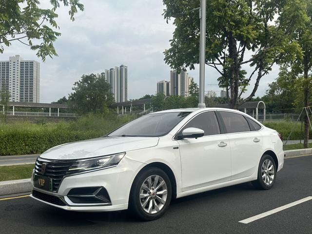 Roewe ei6 2017 45T Hybrid Connected Smart Edition