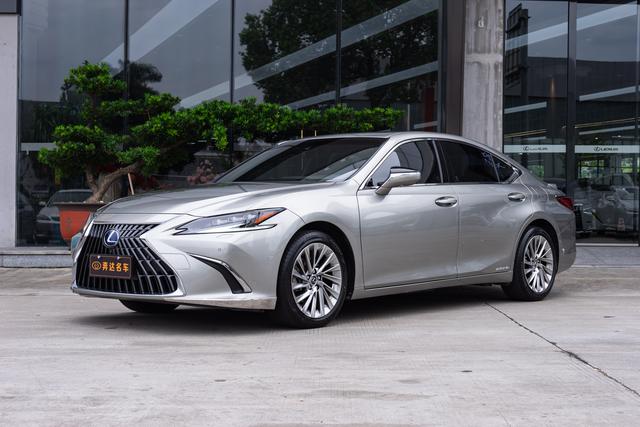 Lexus ES 2021 300h Executive Edition