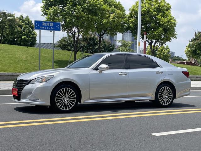 Crown 2018 2.0T Sport