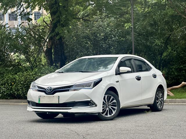 Corolla Twin Engine E+ 2019 1.8L Lead Edition