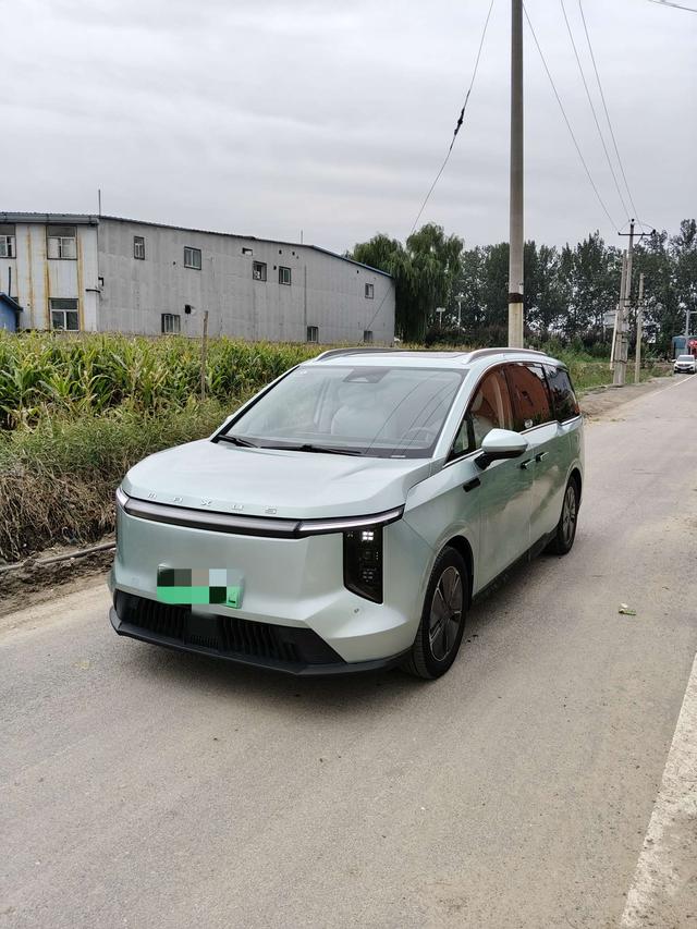 Everyone 7 EV 2023 Forest extended battery life version