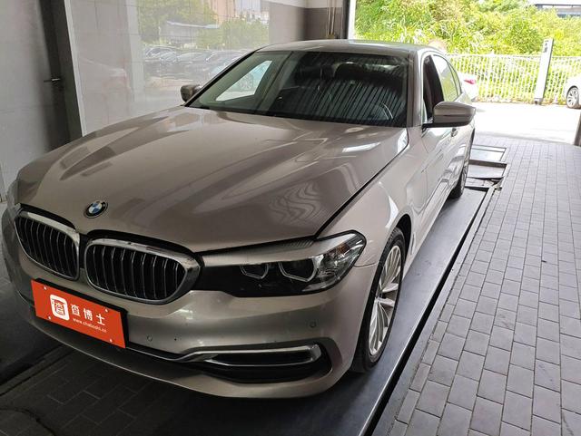 BMW 5 Series 2018 Modified 530Li Leader Luxury Package