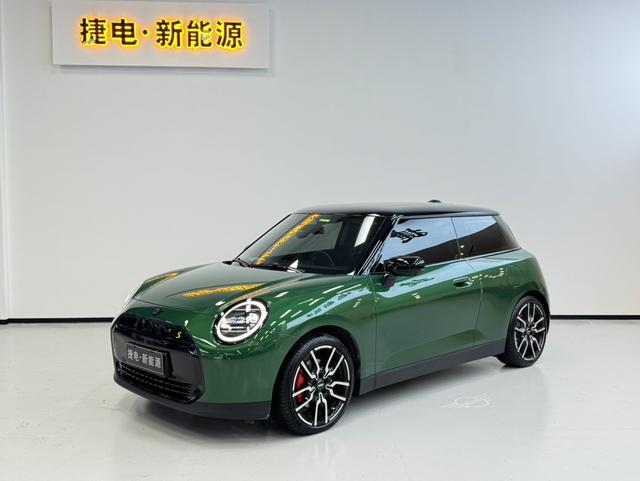 Electric MINI COOPER 2024 COOPER SE artist