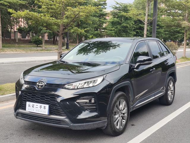 Veranda 2023 2.0L 2WD Luxury PLUS Edition