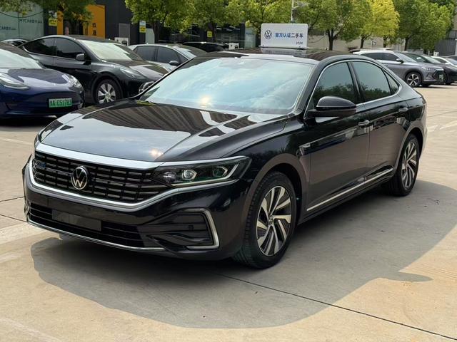 Passat PHEV 2022 430PHEV Hybrid Luxury Edition