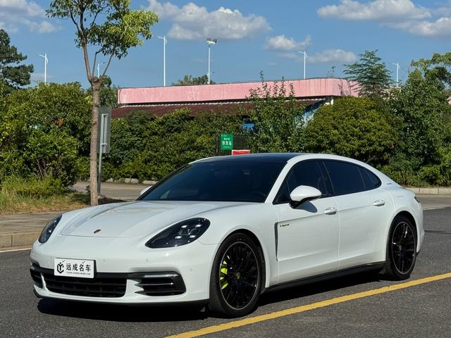 Panamera E-Hybrid 2017 Panamera 4 E-Hybrid Executive Plus 2.9T