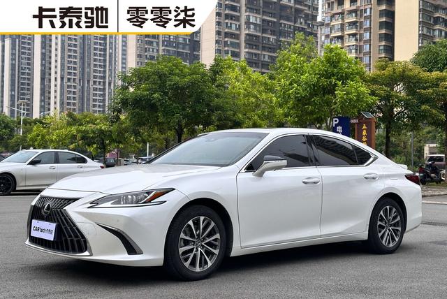 Lexus ES 2022 300h Excellence