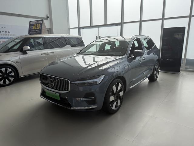 Volvo XC60 PHEV 2024 T8 four-wheel drive long battery life Zhiya Deluxe Edition