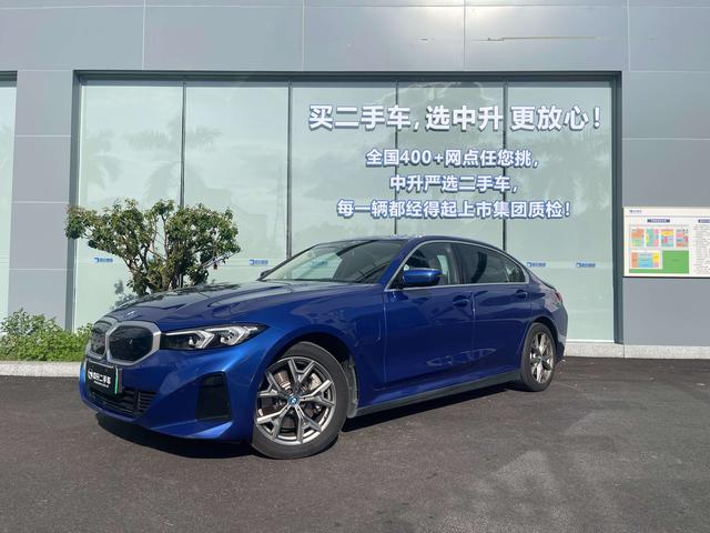 BMW i3 2022 eDrive 35 L
