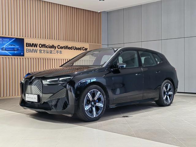 BMW iX 2023 xDrive40