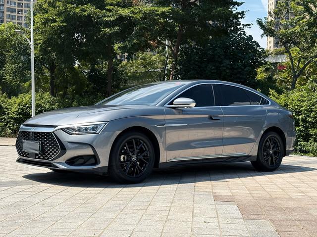 Han DM 2023 DM-i Champion Edition 121KM Premium Type