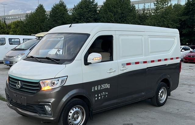 Cross Star V5 EV 2021 Luxury 2-seater Van Inovance System