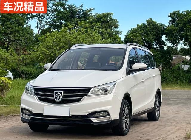 Baojun 730 2019 1.5L manual fashion type 7-seater country VI