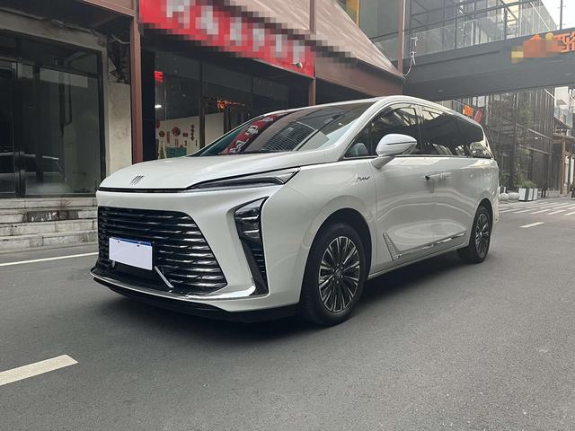 Buick GL8 2025 Lu Zun 2.0T Exclusive Type