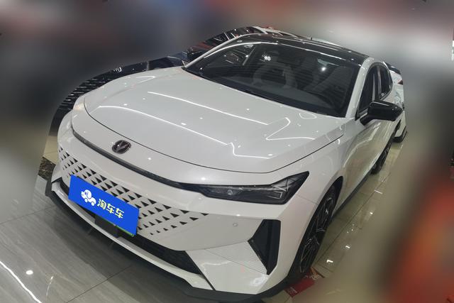 Changan UNI-V Zhidian iDD 2024 Blue Whale Zhidian iDD 136km Zhizun Type