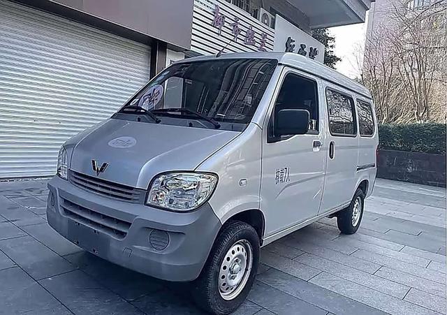 Wuling Zhiguang 2015 1.2L Practical LSI