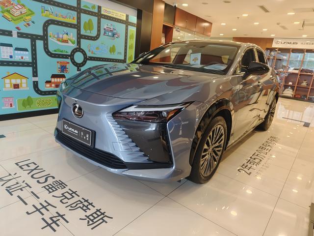 Lexus RZ 2023 450e DIRECT4 Vertical Leader Edition