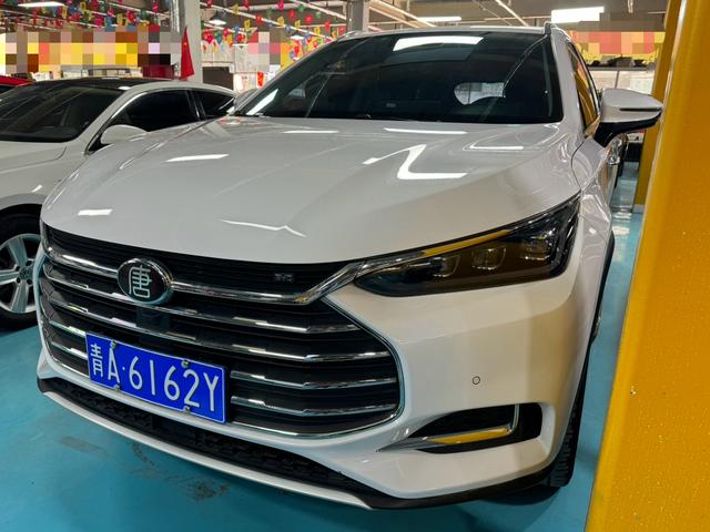 Tang 2019 model 2.0T automatic Zhilian Honor type 7-seater Country VI