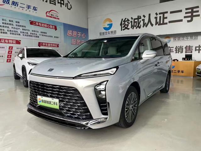 Buick GL8 PHEV 2024 Lu Zun 1.5T seven-seater luxury edition