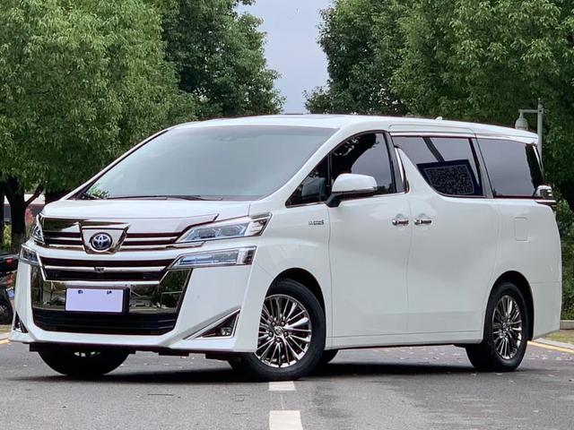 Wilfred 2020 Twin Engine 2.5L HV Luxury Edition