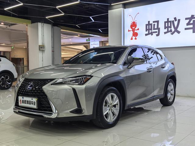 Lexus UX 2020 260h Explore-Cool Edition National VI