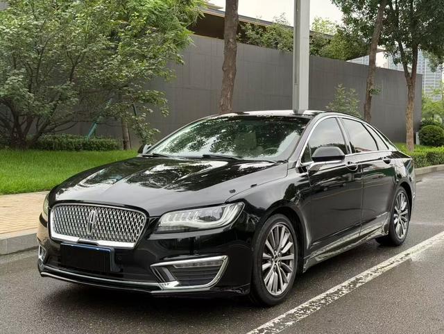 Lincoln MKZ 2017 2.0T Premium Edition