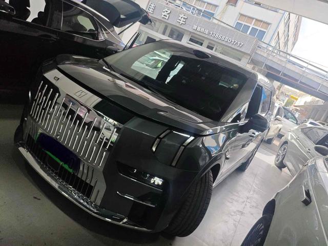 ZEEKR 009 2024 six-seater executive edition four-wheel drive 108kWh