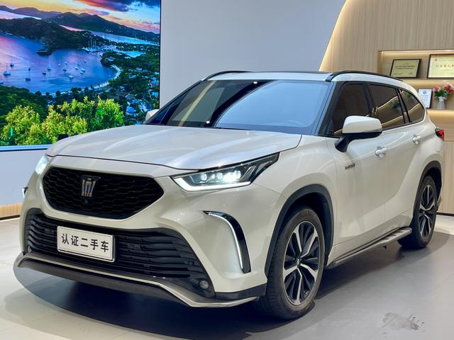 Crown Land Release 2022 2.5L HEV 4WD Premium
