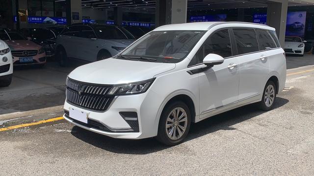 Wuling Jiachen 2022 1.5L Manual Enjoy Comfort Type