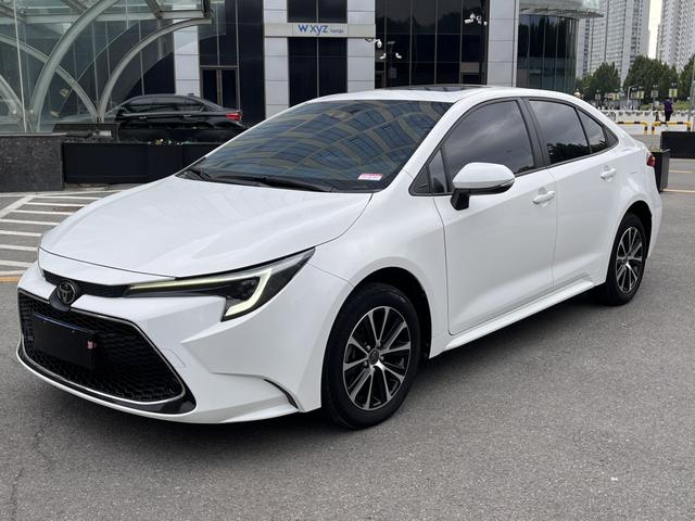 Lexus 2023 185T Deluxe