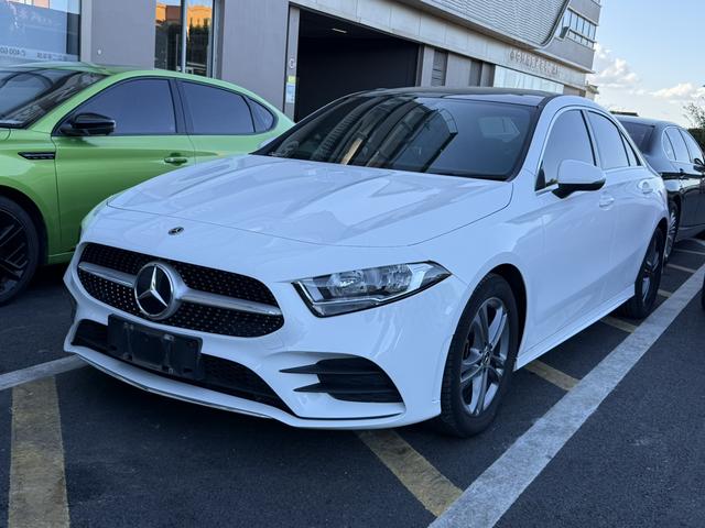 Mercedes-Benz A-class 2021 facelift A 180 L sports sedan