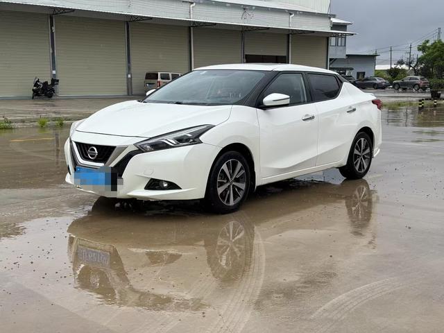 Bluebird 2020 1.6L CVT Cool Edition National VI