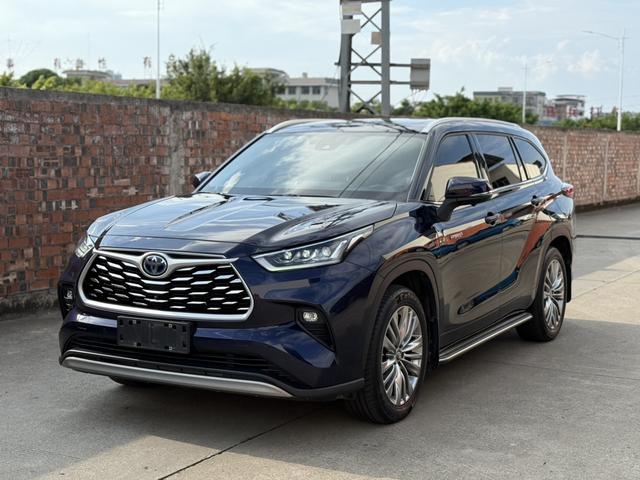 Highlander 2023 dual-engine 2.5L four-wheel drive premium edition 7-seater