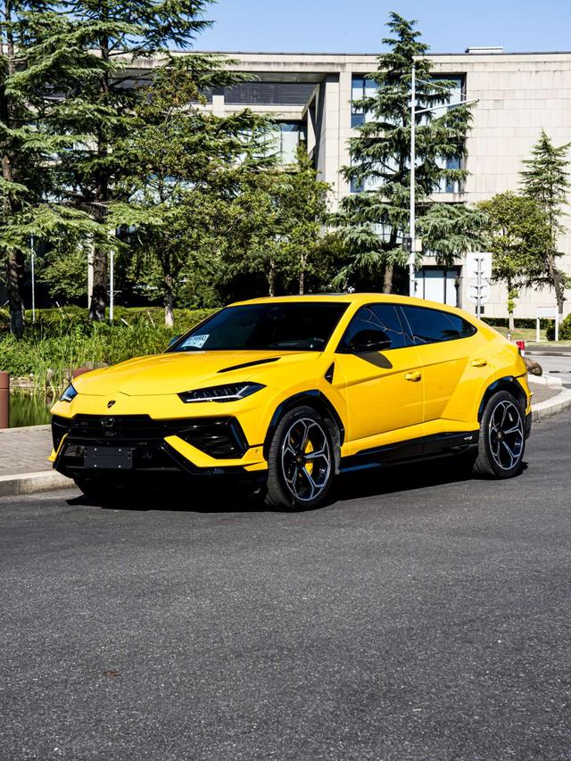 Urus 2023 4.0T V8 S