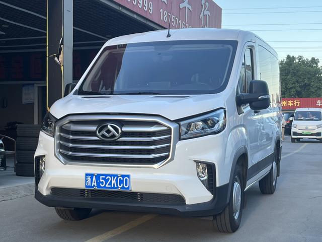 Xintu V90 2022 2.0T manual Yunjie front drive short axle mid-top rear single tire 6 seats