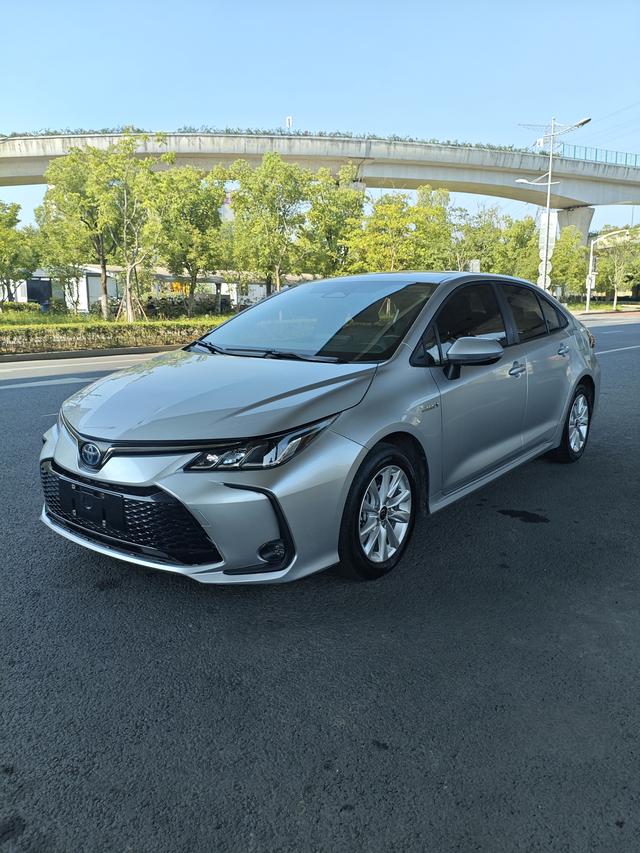 Corolla 2024 Smart Hybrid Dual Engine 1.8L E-CVT Elite Edition