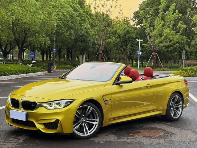 BMW M4 2017 M4 Convertible Coupe