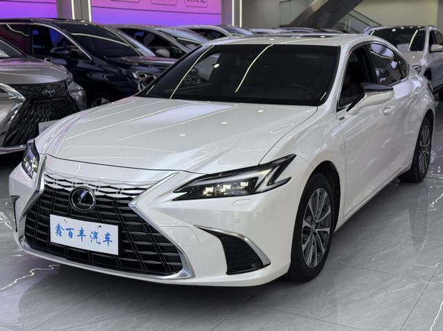 Lexus ES 2025 200 Premium Edition