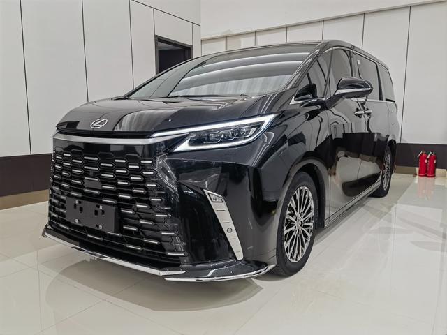 Lexus LM 2023 350h E-Four 7-seat Junior Edition