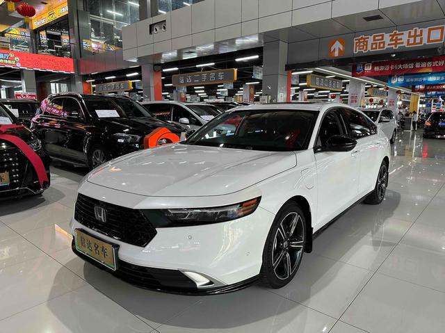 Accord PHEV 2023 e:PHEV Signature Edition