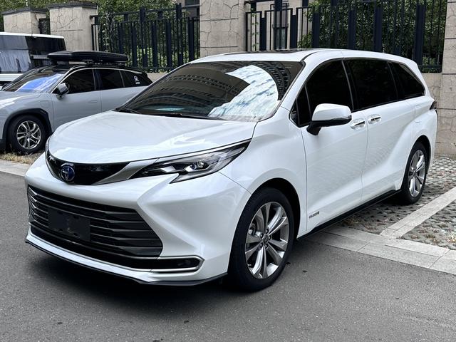 Saina 2023 Dual Engine 2.5L Premium Edition