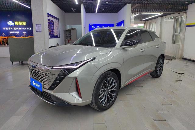 Changan Auchan Z6 2023 Blue Whale 1.5T DCT Smart Collar City Edition