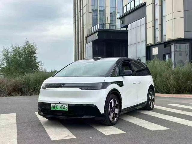 ZEEKR MIX 2025 102kWh long battery life Smart Driving version
