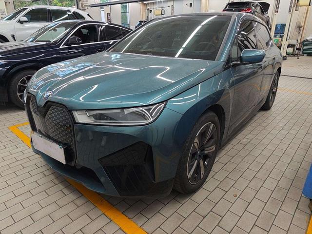 BMW iX 2022 xDrive40