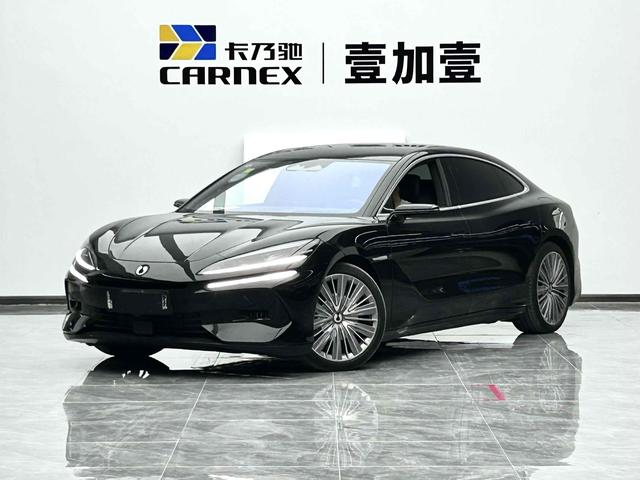 Denza Z9 DM 2024 1100 four-wheel drive Ultra version