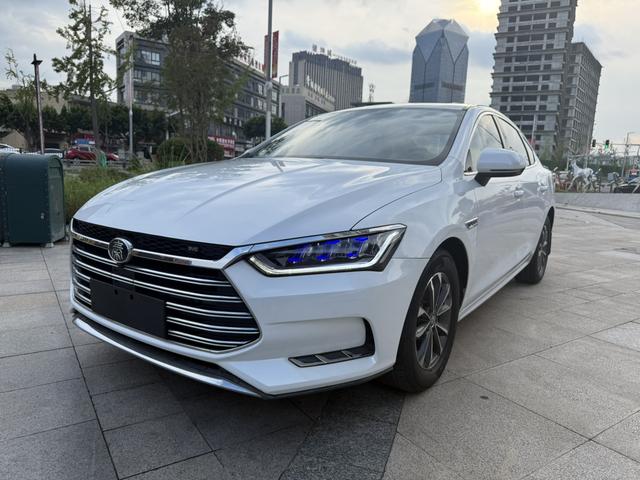 Qin Pro DM 2019 Super Power Edition 1.5TI Auto Intelligent Link Jin Shang Model National VI