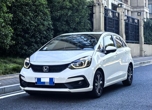 Fit 2021 1.5L CVT Tide Edition